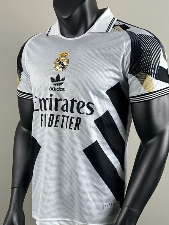25-26 Chemises d'entraînement RMA White Special Edition Player Version