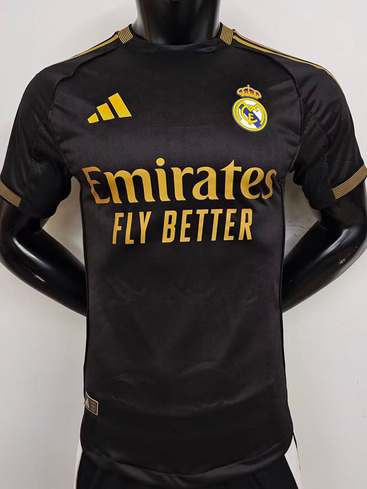 Maillots d'entraînement RMA Black édition spéciale 25-26, version joueur